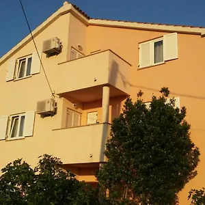  Apartman Oaza, Mulo